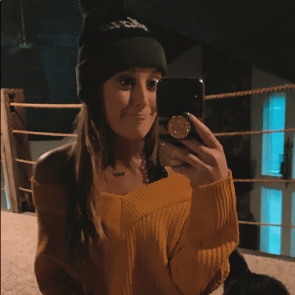 MEET CRAZY CARL - Picture 7 of 15